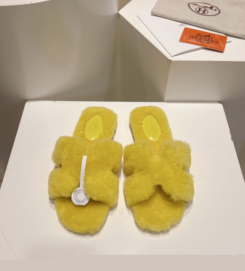 H**mes slippers